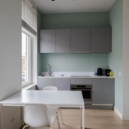 Your Modern Retreat Close To Center Διαμέρισμα Ρότερνταμ