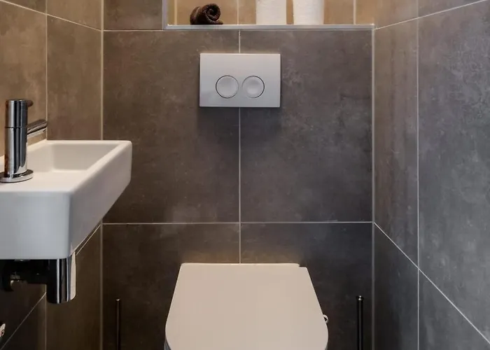 Your Modern Retreat Close To Center * Rotterdam