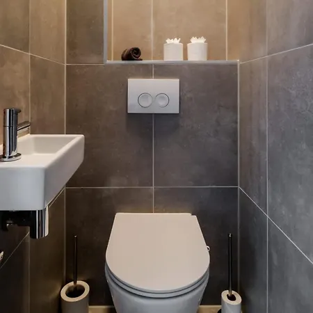 Your Modern Retreat Close To Center * Rotterdam